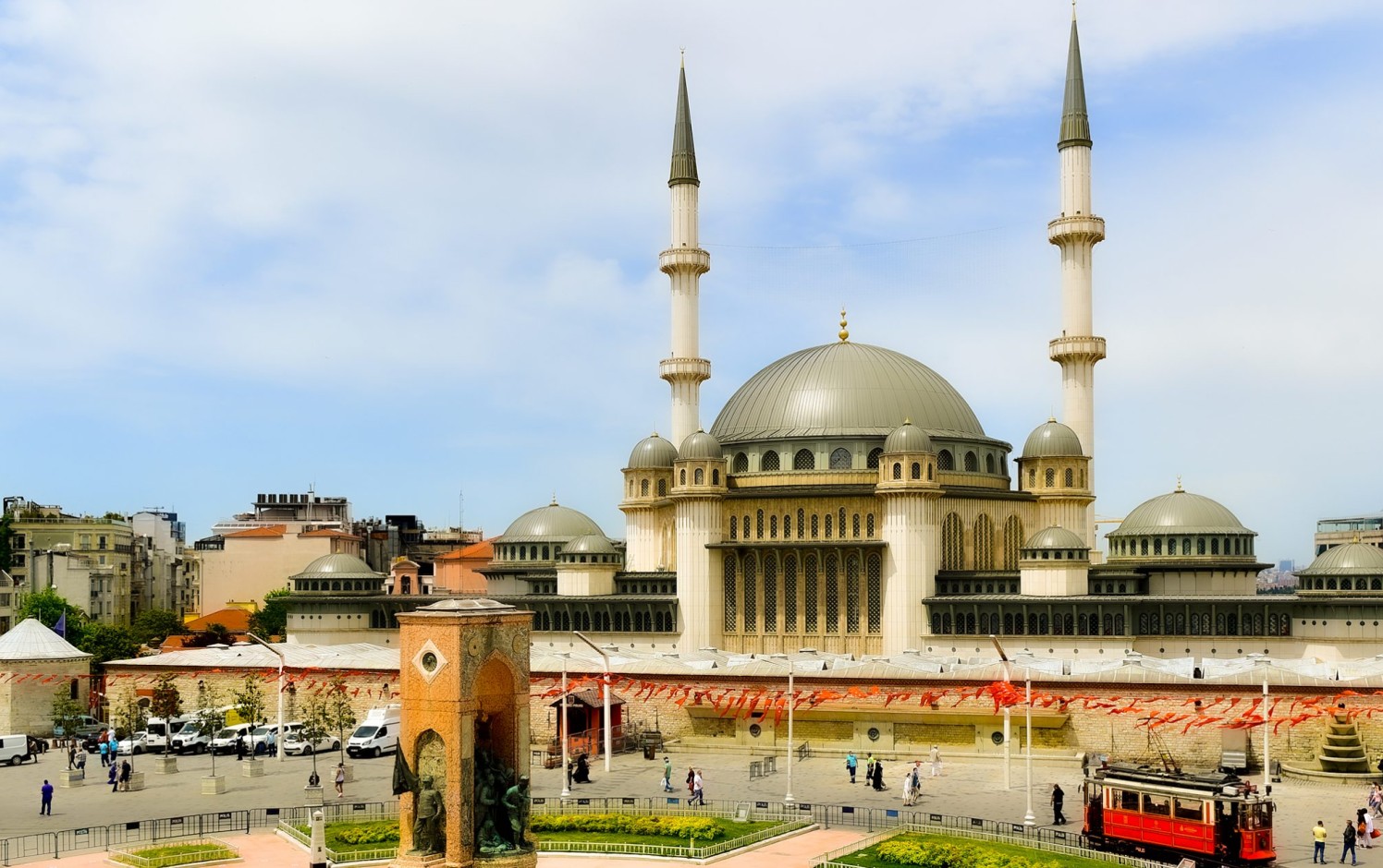 Taksim Camii